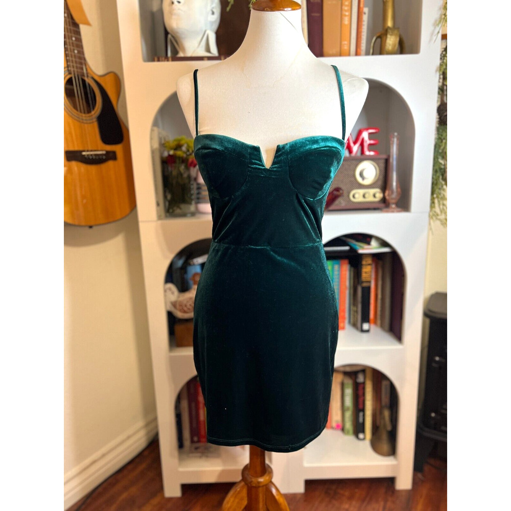 Trixxi Womens Green Velvet Sweetheart Mini Cocktail Dress Sz S NWOT Retro Party
